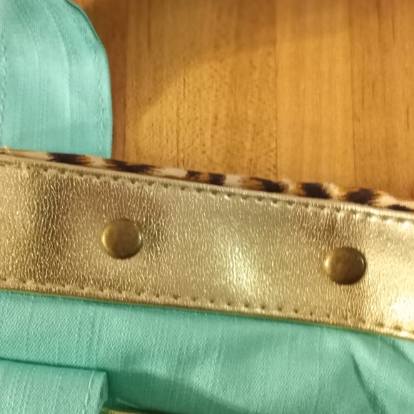 Betsy Johnson mint green and gold New tote - Picture 7 of 7